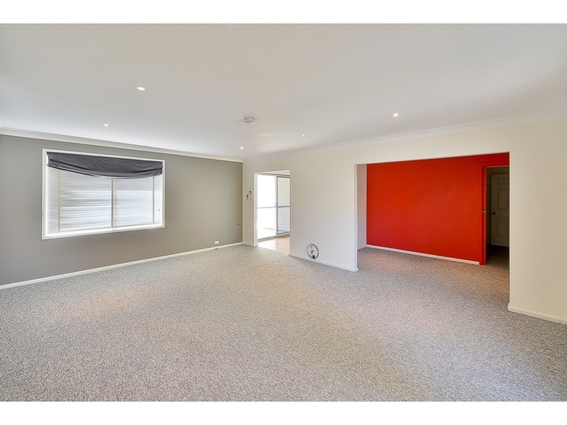 83 Thirlmere Way, Tahmoor NSW 2573