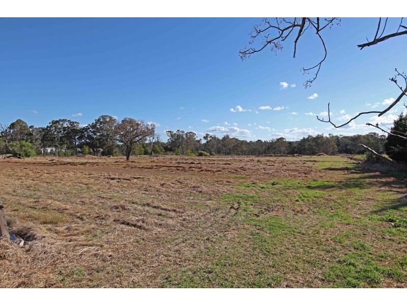 100 Rockford Road, Tahmoor NSW 2573