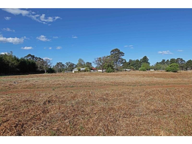 100 Rockford Road, Tahmoor NSW 2573