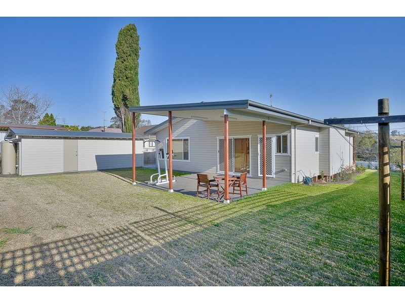 27 Antill Street, Picton NSW 2571