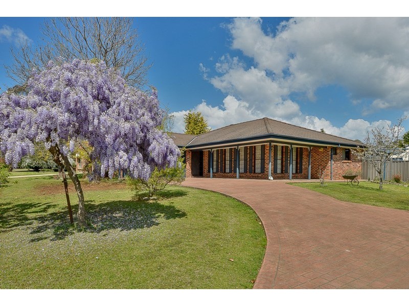 14 River Road, Tahmoor NSW 2573