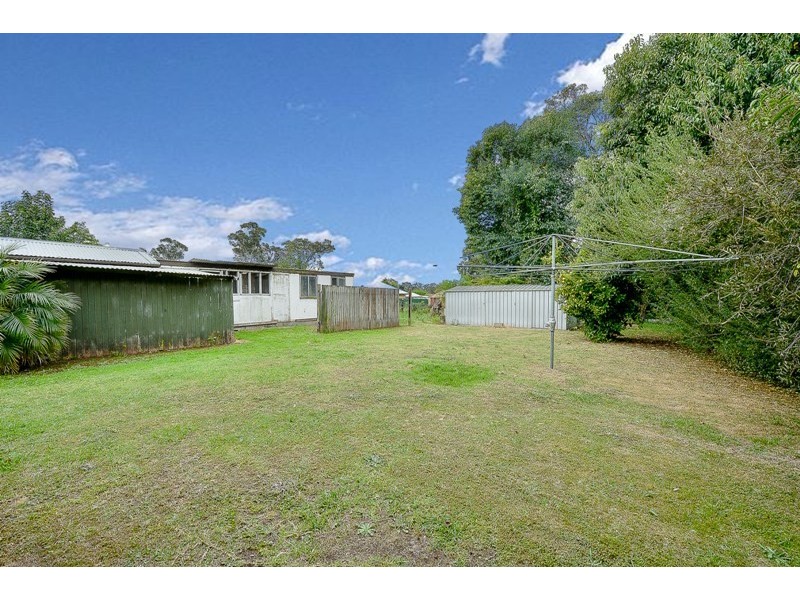 381 Thirlmere Way, Thirlmere NSW 2572