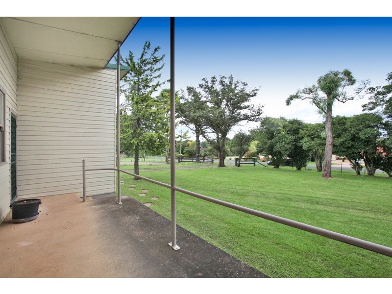 28 Darley Street, Thirlmere NSW 2572