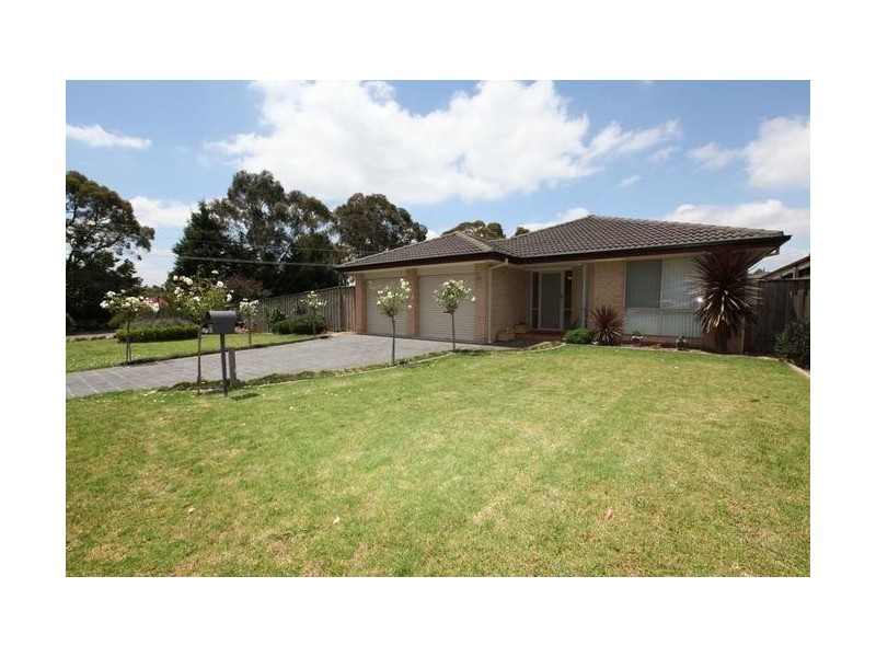 26 Ella Street, Hill Top NSW 2575