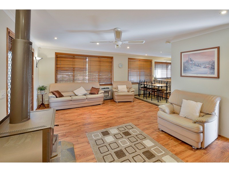 4 Park Avenue, Tahmoor NSW 2573