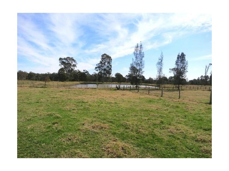 95 Nightingale Road, Pheasants Nest NSW 2574
