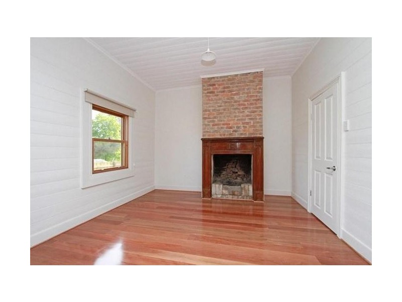 1/30 Wild Street, Picton NSW 2571