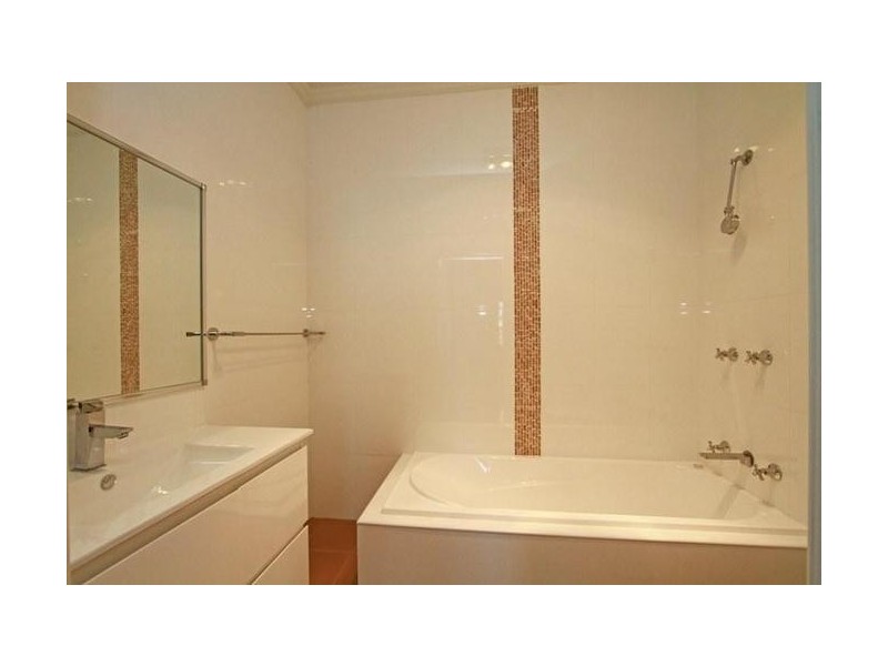 1/30 Wild Street, Picton NSW 2571