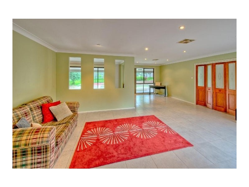 70 Stratford Road, Tahmoor NSW 2573