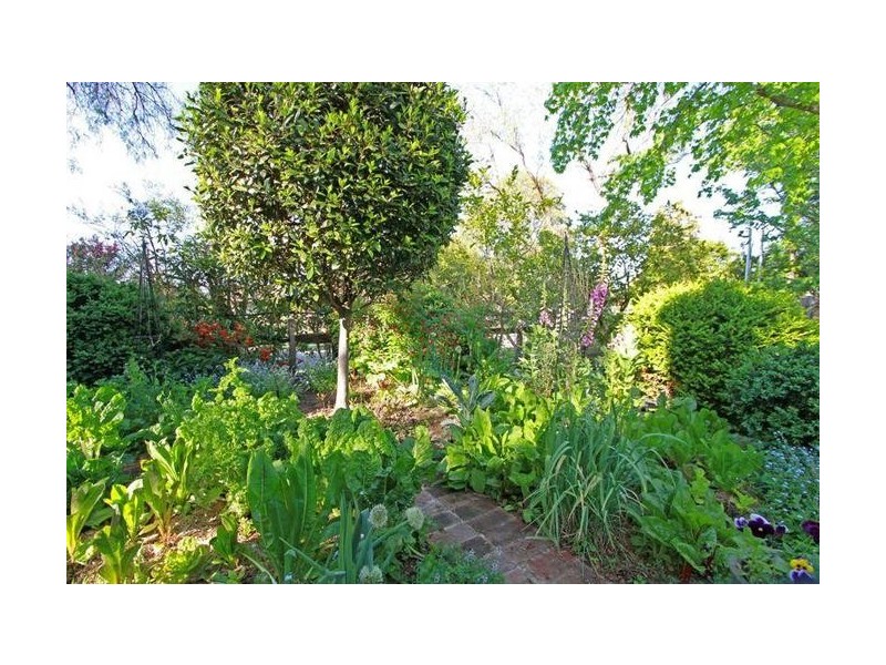 1 North Street, Thirlmere NSW 2572