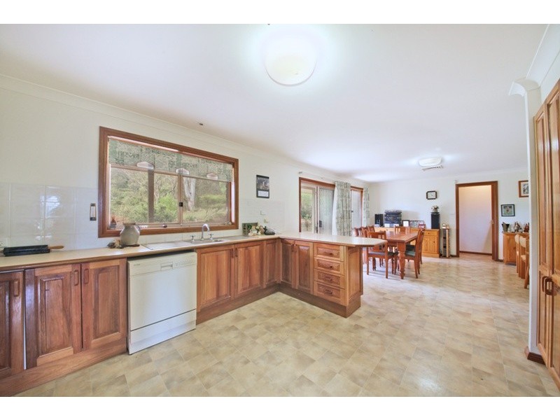 104 McWilliam Drive, Douglas Park NSW 2569