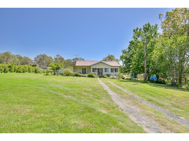 246 Oaks Road, Thirlmere NSW 2572
