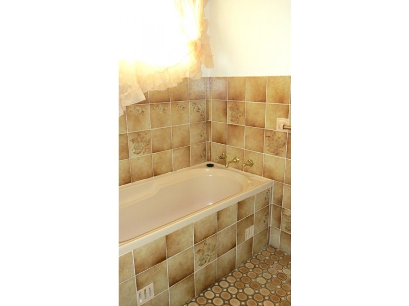 30 Struan Street, Tahmoor NSW 2573