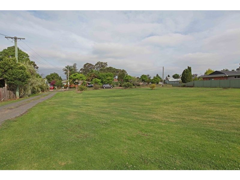 51-53 Carlton Road, Thirlmere NSW 2572