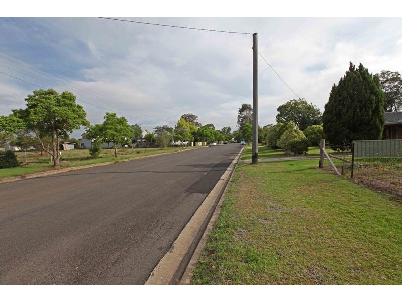 51-53 Carlton Road, Thirlmere NSW 2572