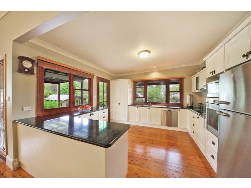 2 Campbell Street, Picton NSW 2571