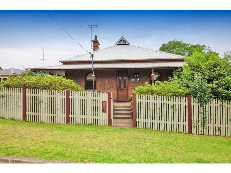 2 Campbell Street, Picton NSW 2571