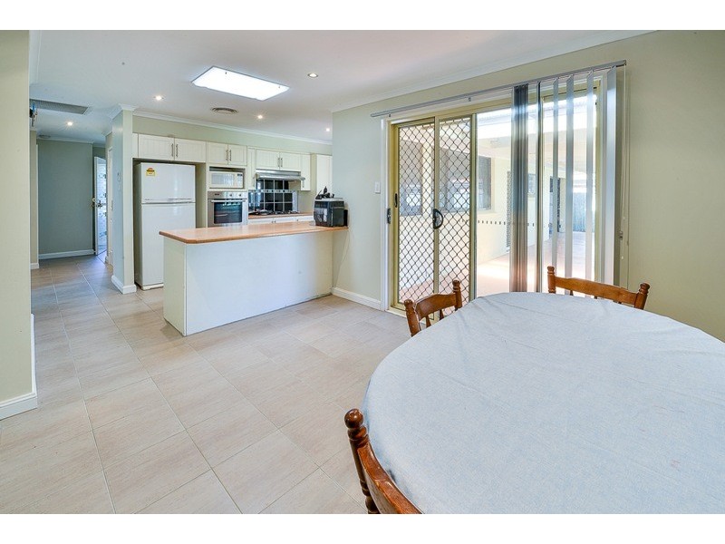 8 Huthnance Place, Camden South NSW 2570