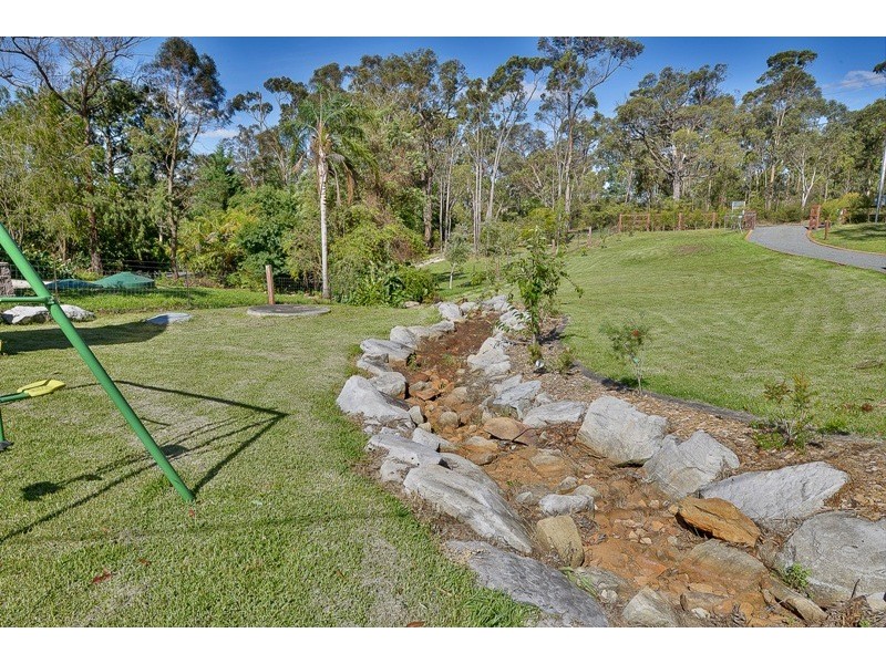 90 West Parade, Buxton NSW 2571