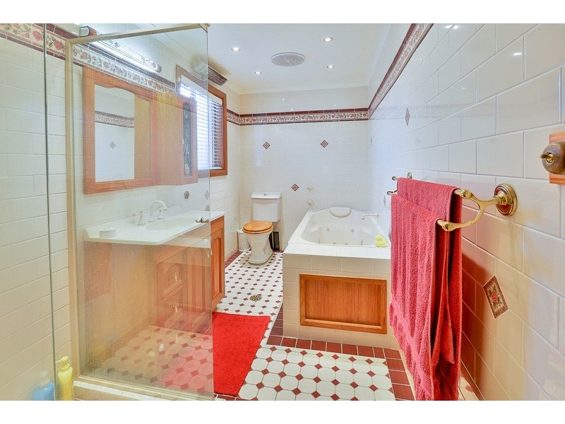 90 West Parade, Buxton NSW 2571