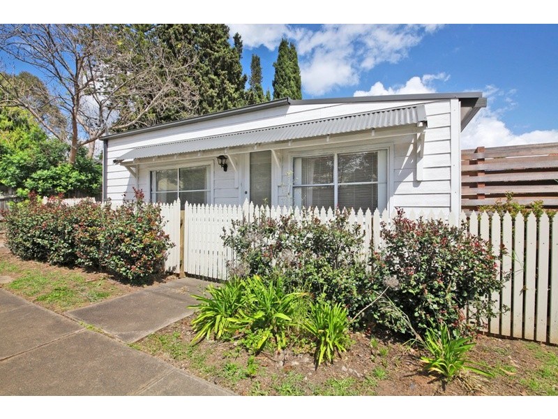 257 Argyle Street, Picton NSW 2571