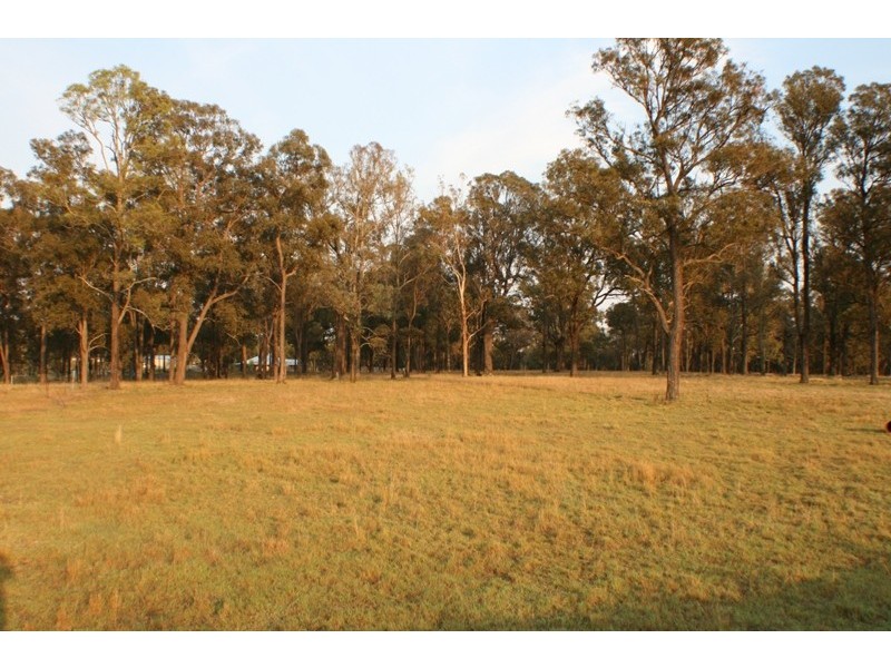 2 Roundhill Road, Wilton NSW 2571