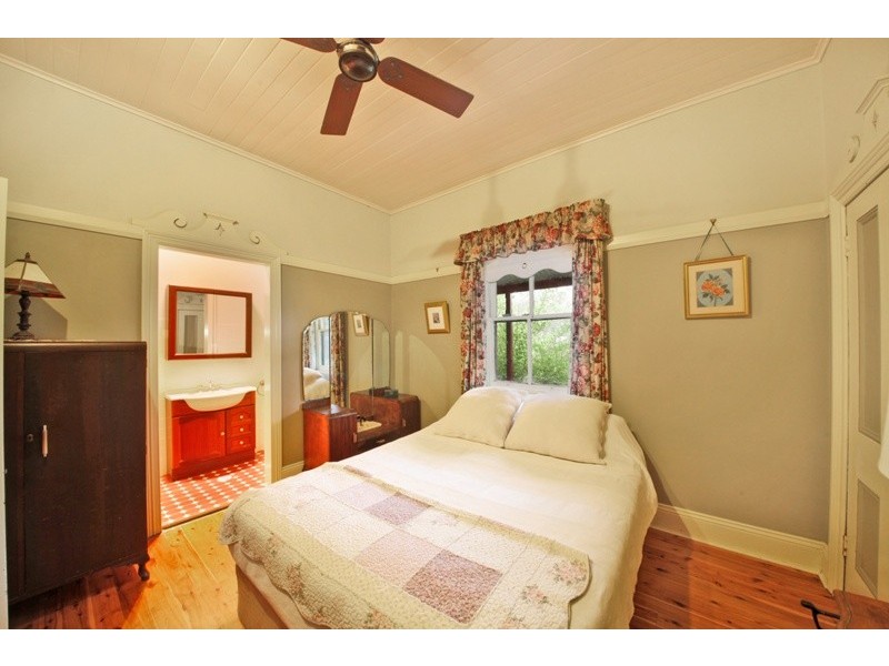 2 Campbell Street, Picton NSW 2571
