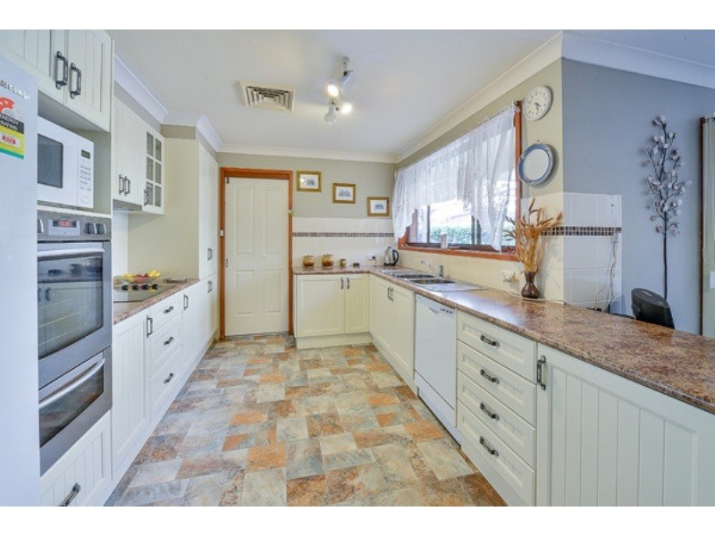 22 Victoria Road, Thirlmere NSW 2572