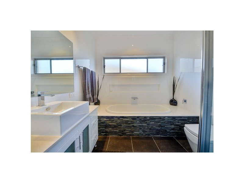 23 Montazah Street, Spring Farm NSW 2570
