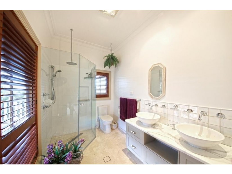 5 Thomas Place, Razorback NSW 2571