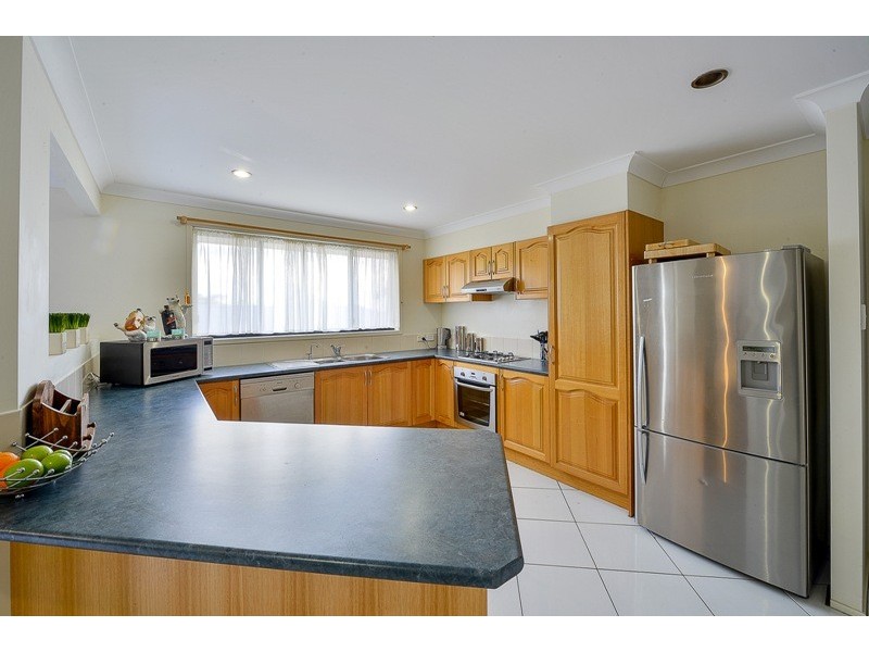 8 Charles Street, Hill Top NSW 2575