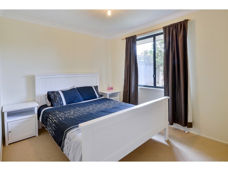 8 Charles Street, Hill Top NSW 2575