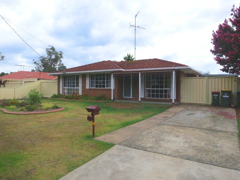 72 Bell Street, Thirlmere NSW 2572