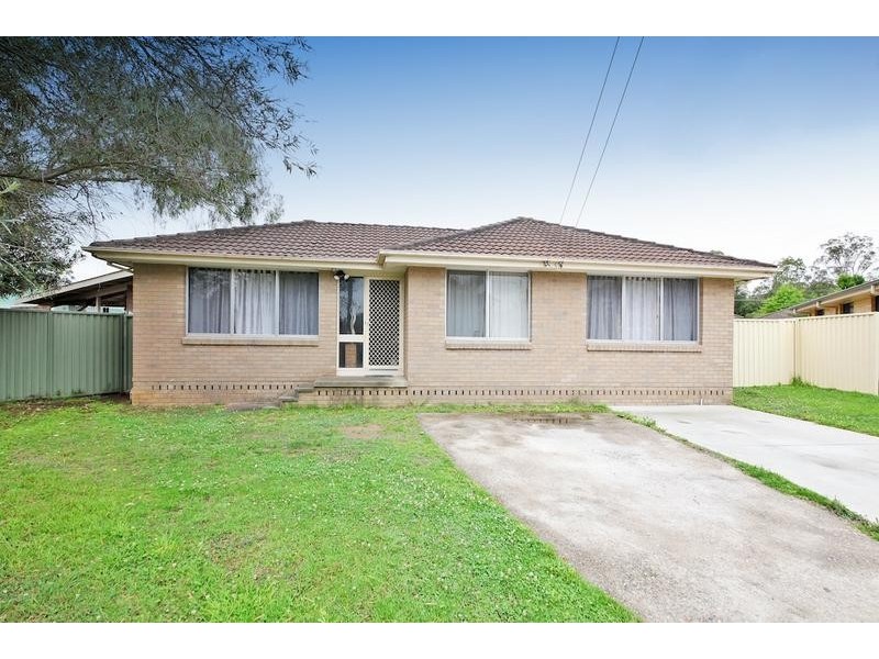 20 Wren Place, Thirlmere NSW 2572