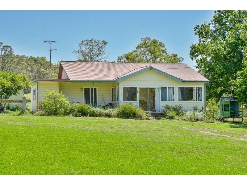 246 Oaks Road, Thirlmere NSW 2572
