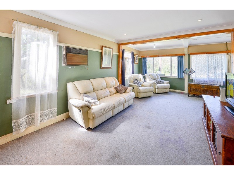 246 Oaks Road, Thirlmere NSW 2572