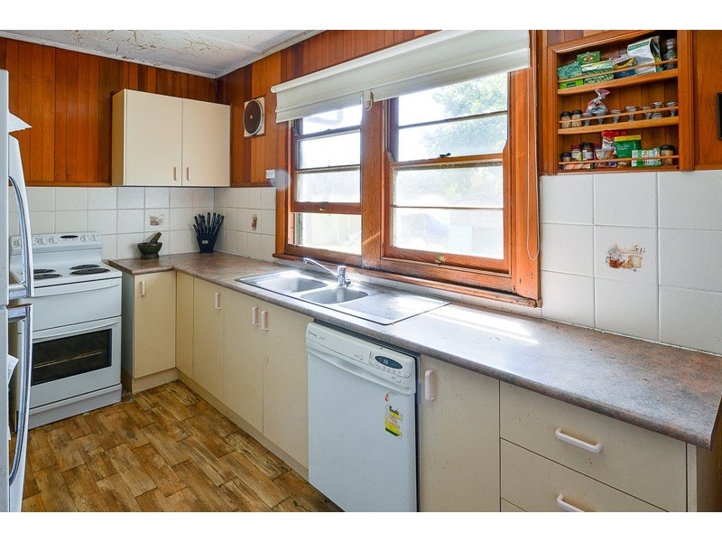 246 Oaks Road, Thirlmere NSW 2572