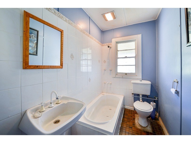 246 Oaks Road, Thirlmere NSW 2572