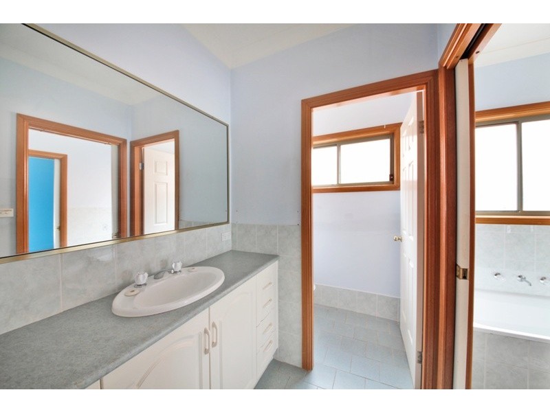 6B Emmett Close, Picton NSW 2571