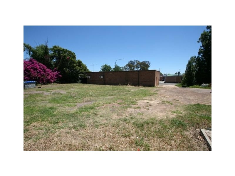 17 Oaks Street, Thirlmere NSW 2572