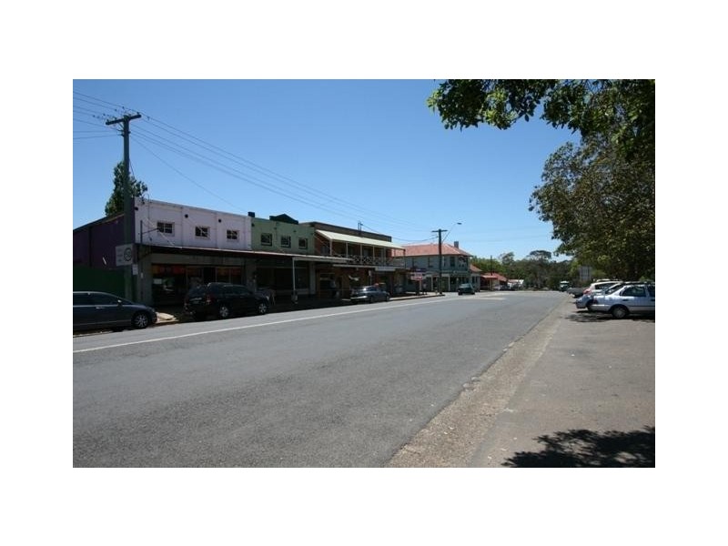 17 Oaks Street, Thirlmere NSW 2572