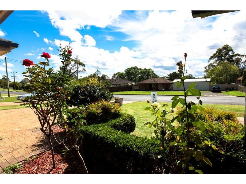 98 Hawthorne Road, Bargo NSW 2574