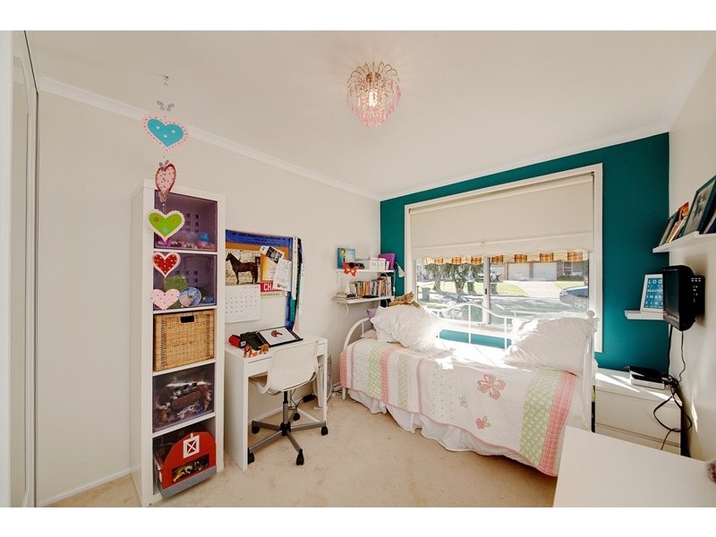 5 Wren Place, Thirlmere NSW 2572