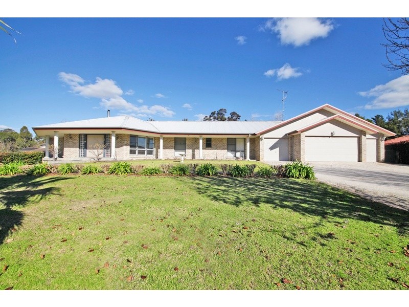 1 Weeta Street, Picton NSW 2571