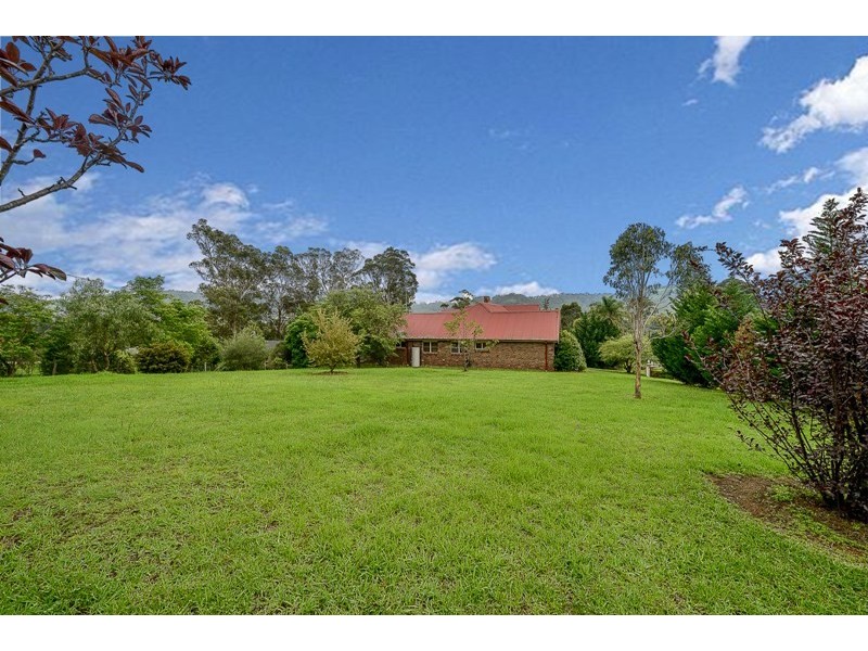 8 Jarvisfield Road, Picton NSW 2571