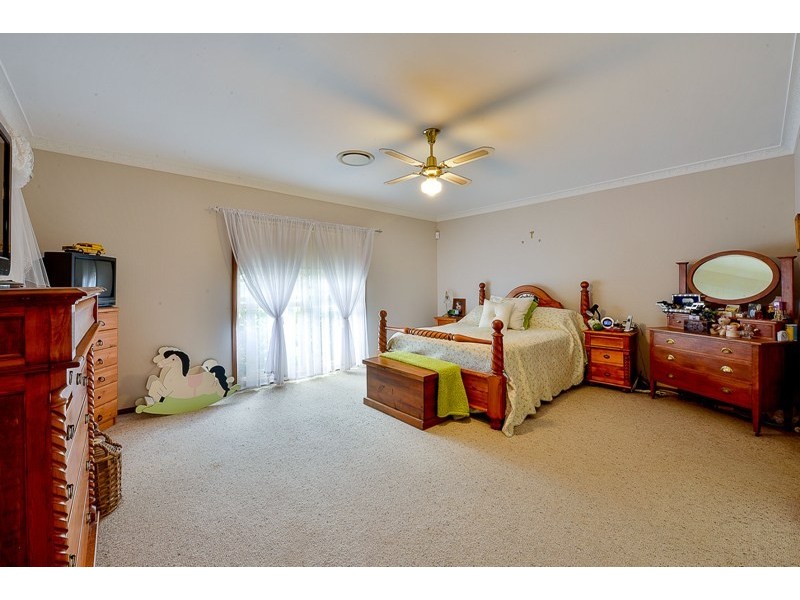 8 Jarvisfield Road, Picton NSW 2571