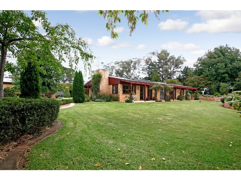 7 Railway Parade, Buxton NSW 2571