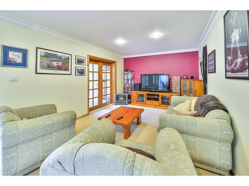 12 Justine Close, Bargo NSW 2574