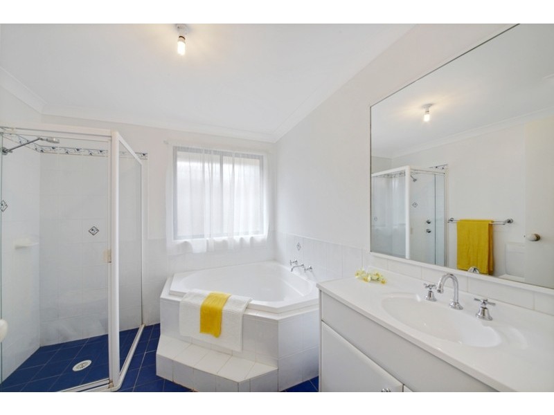 8 Charles Street, Hill Top NSW 2575