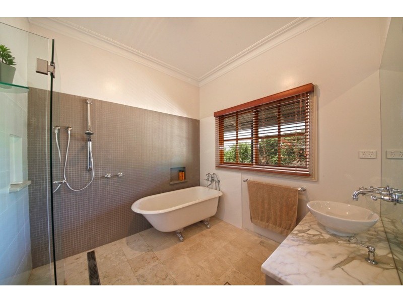 5 Thomas Place, Razorback NSW 2571